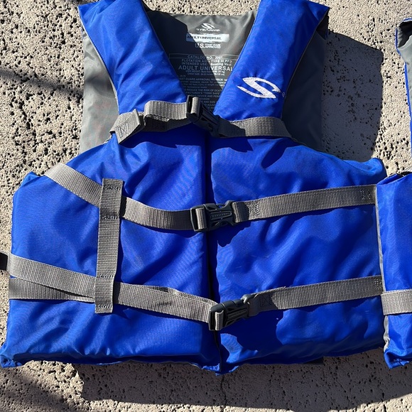 Stearns adult Universal floatation life jacket - Picture 2 of 6